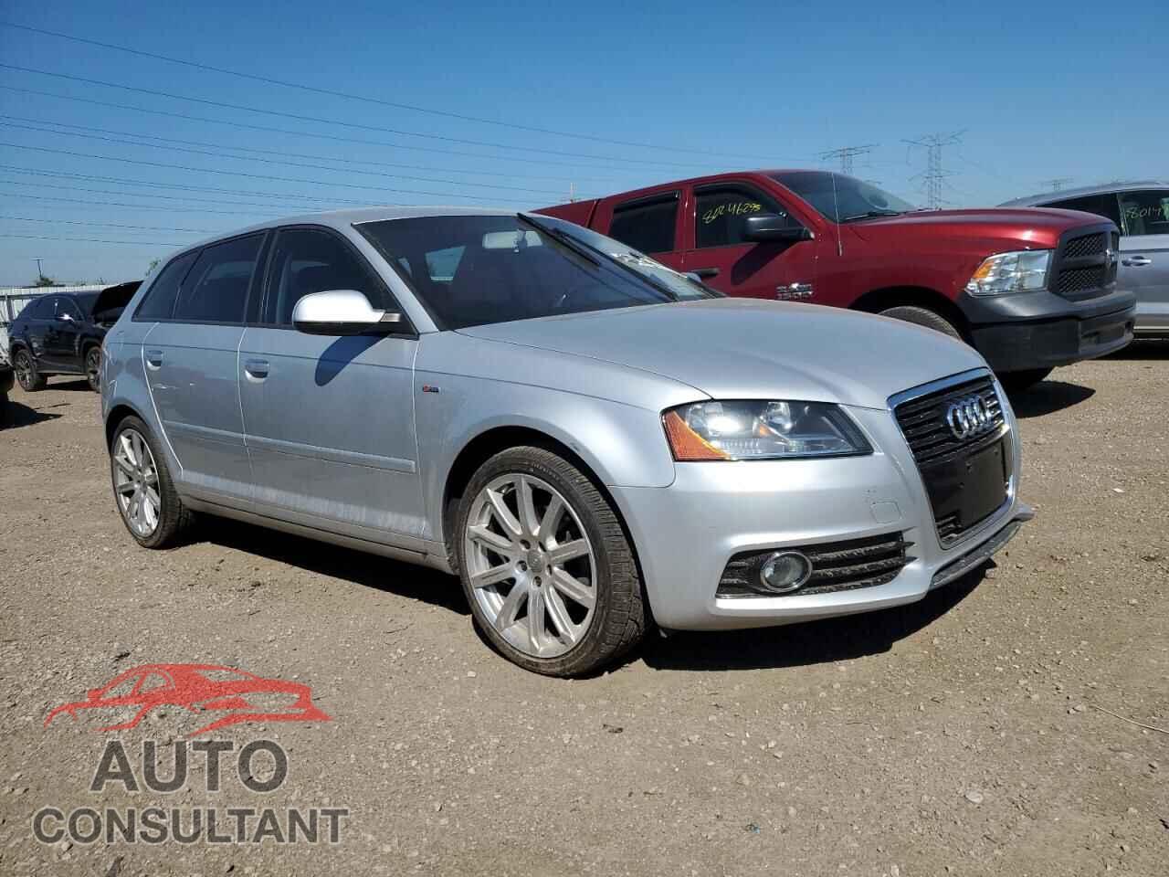 AUDI A3 2012 - WAUBJAFM0CA090123