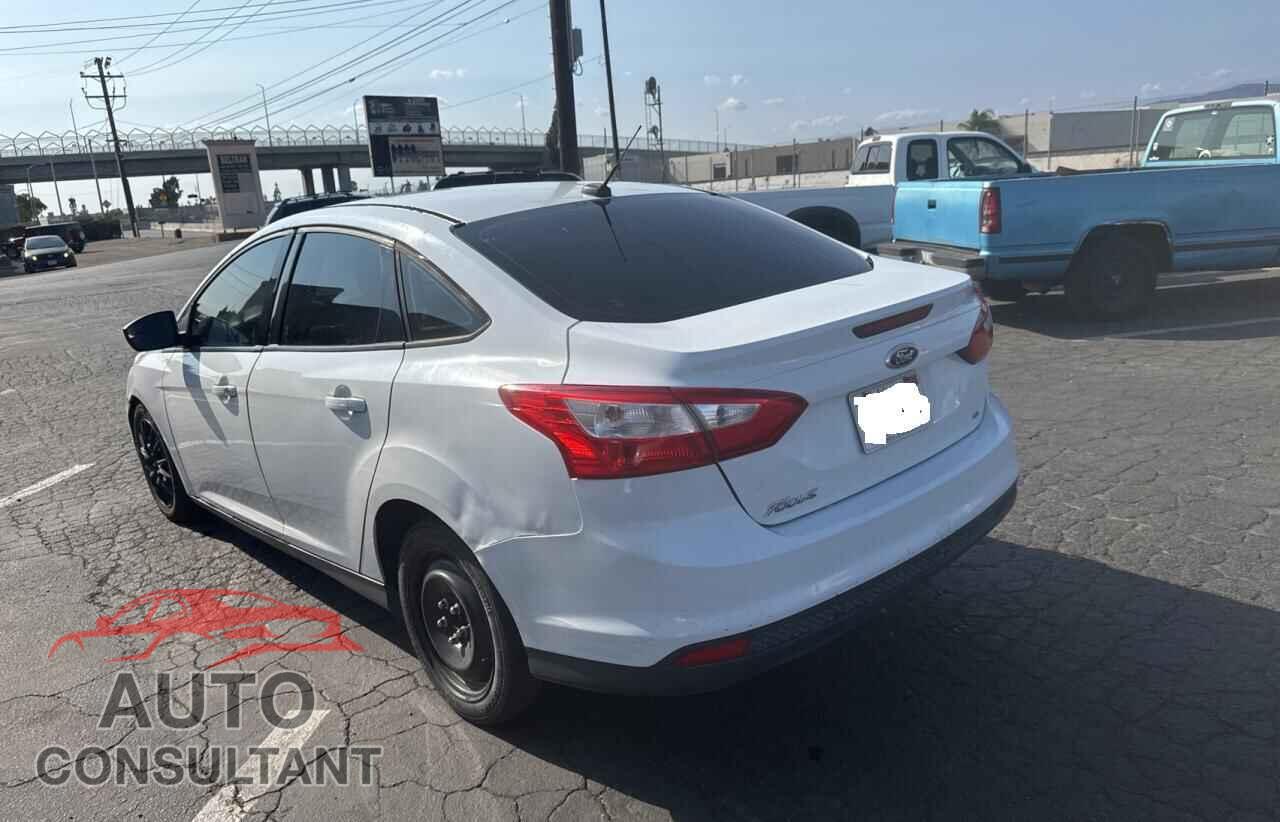 FORD FOCUS 2012 - 1FAHP3F23CL146376