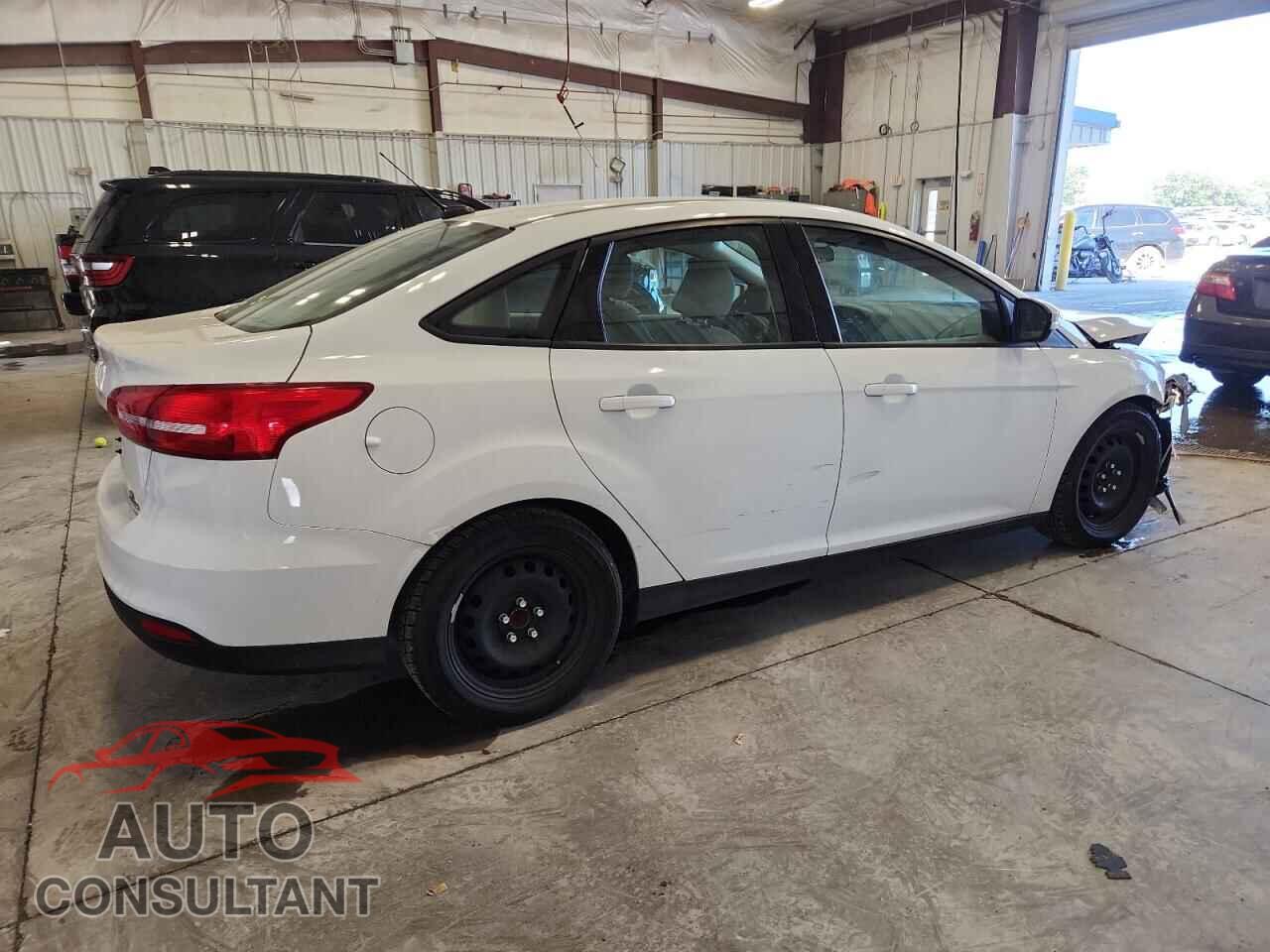 FORD FOCUS 2016 - 1FADP3F28GL264637