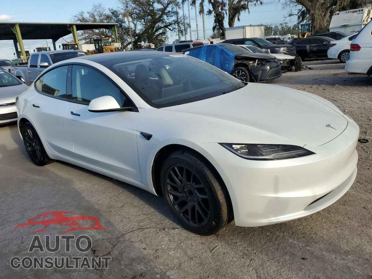 TESLA MODEL 3 2024 - 5YJ3E1EA2RF729721