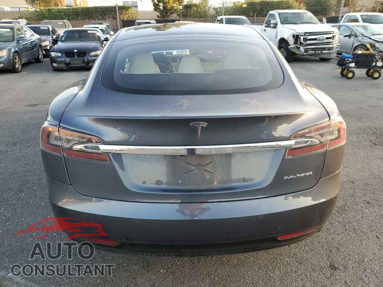 TESLA MODEL S 2020 - 5YJSA1E25LF396776