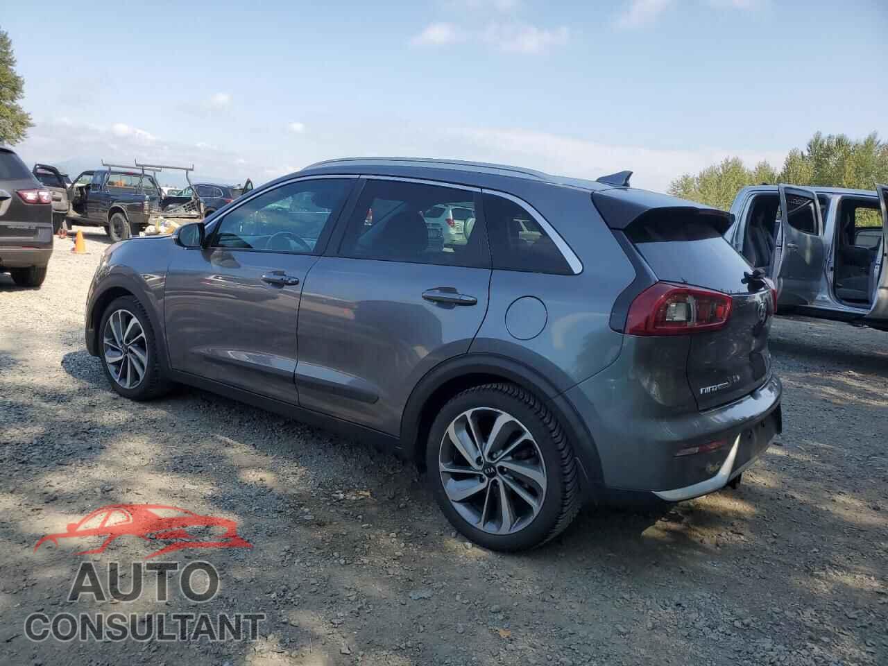 KIA NIRO 2017 - KNDCE3LC8H5054652