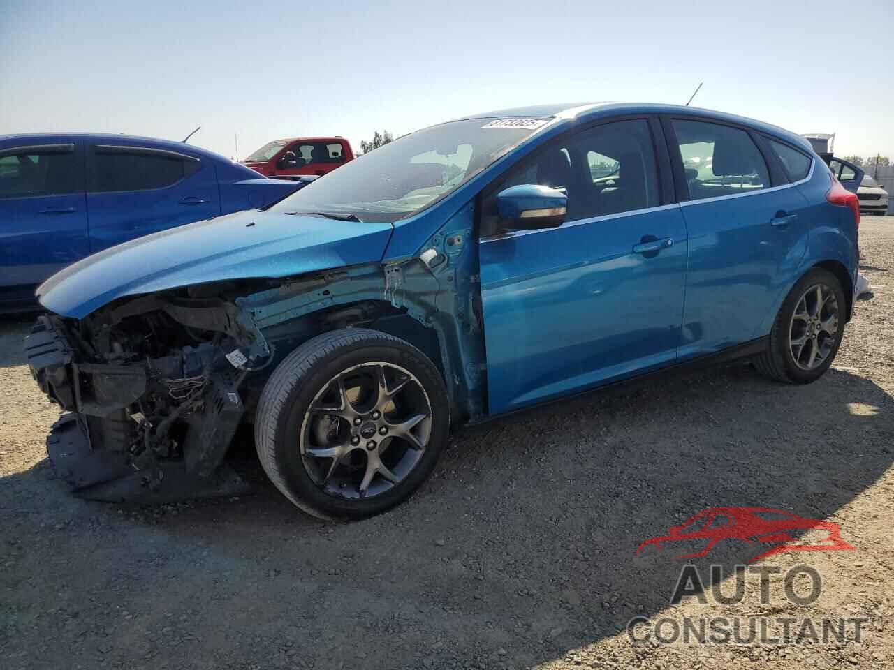 FORD FOCUS 2012 - 1FAHP3M27CL372469