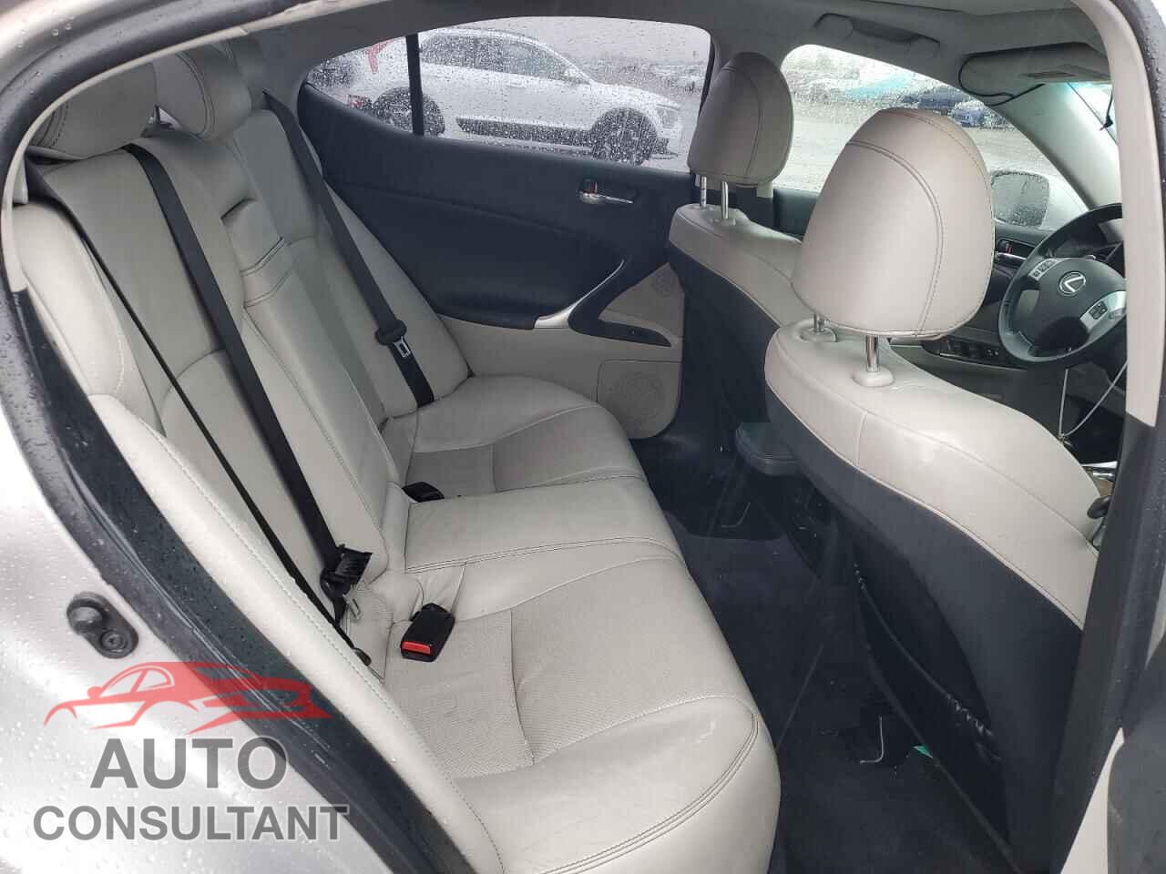 LEXUS IS 2011 - JTHBF5C24B5131941