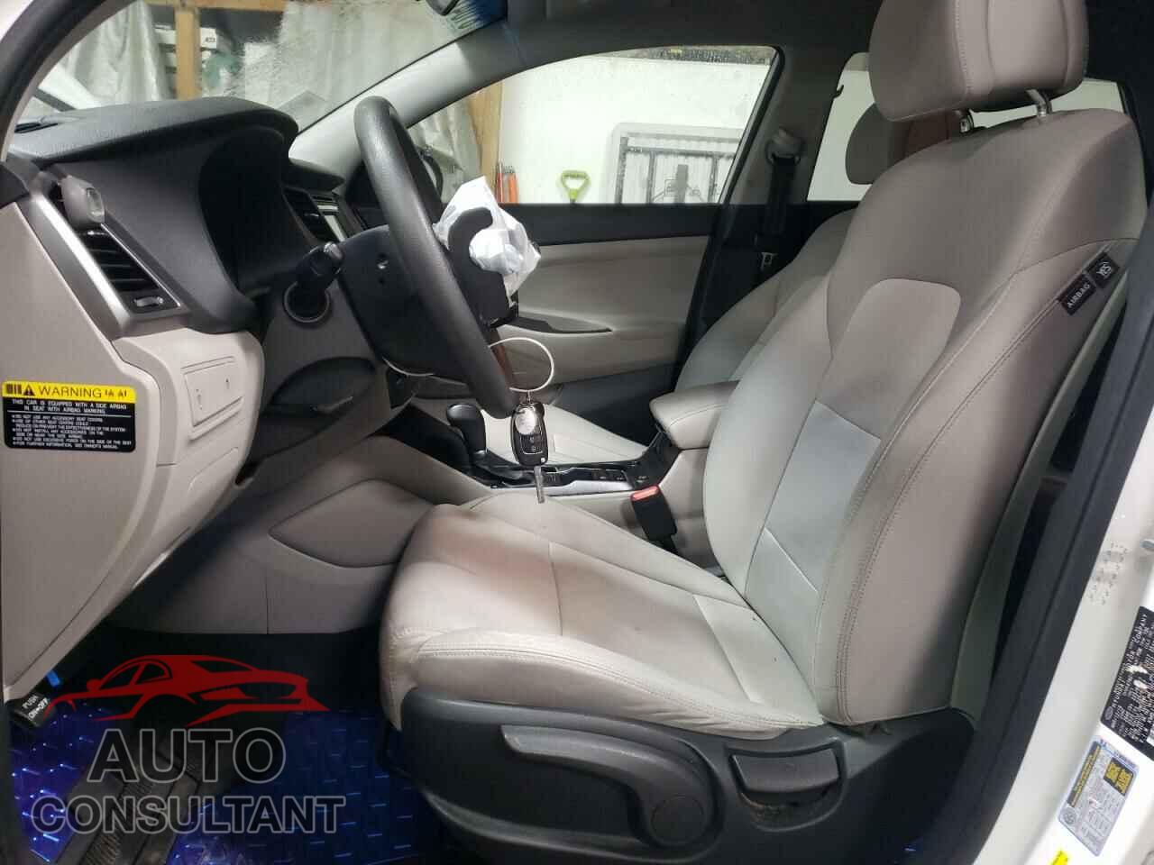 HYUNDAI TUCSON 2018 - KM8J2CA45JU710406