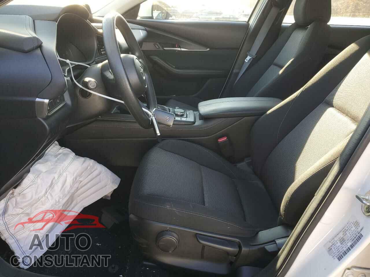 MAZDA CX30 2023 - 3MVDMBAM0PM567401
