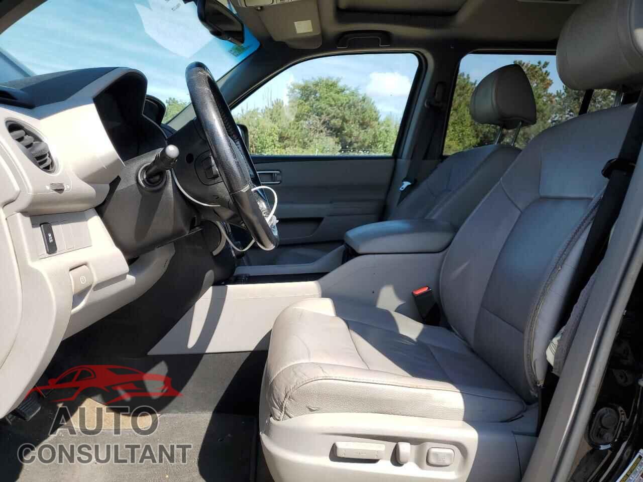 HONDA PILOT 2013 - 5FNYF4H65DB052569