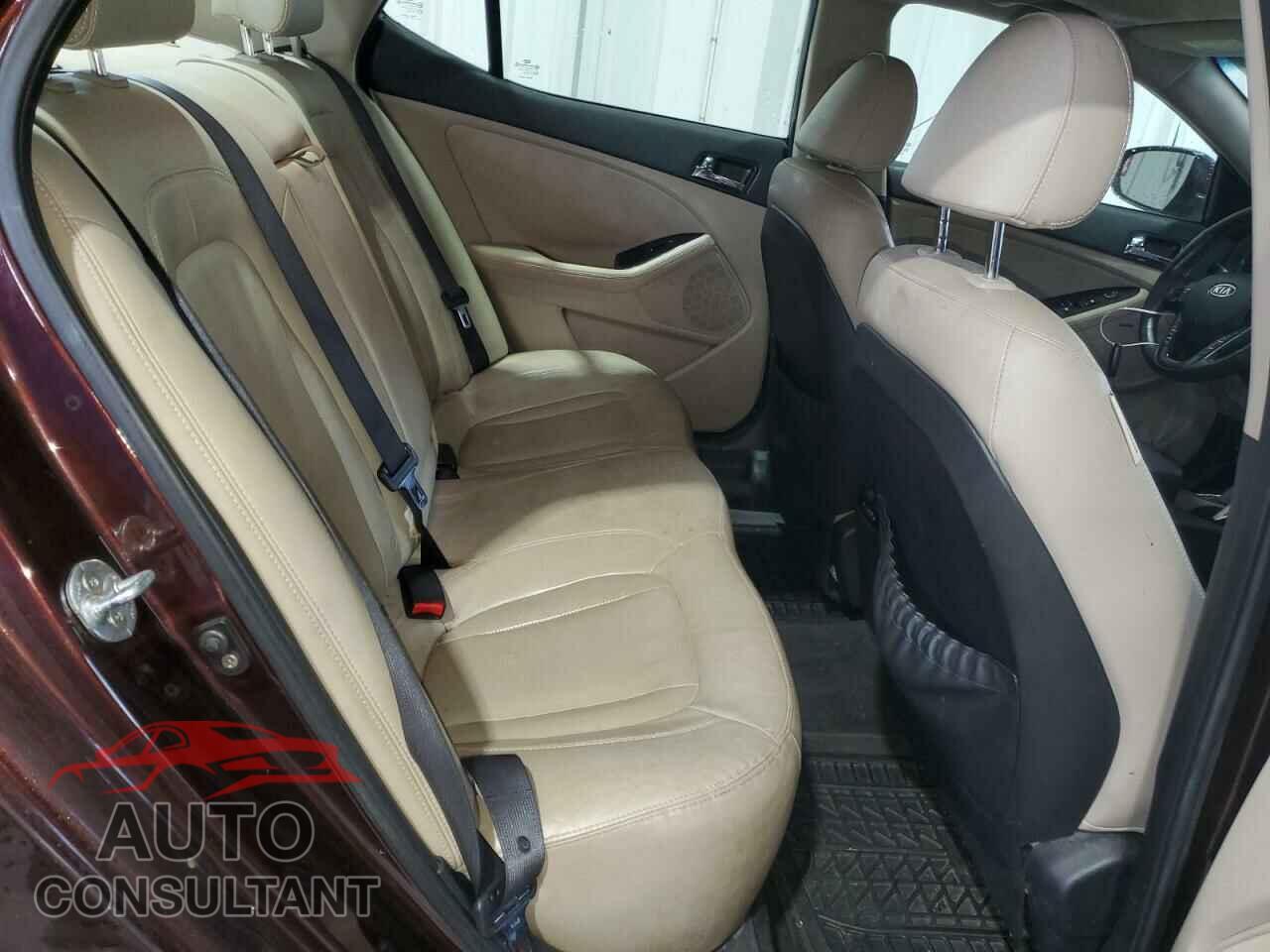 KIA OPTIMA 2011 - KNAGN4A70B5116238