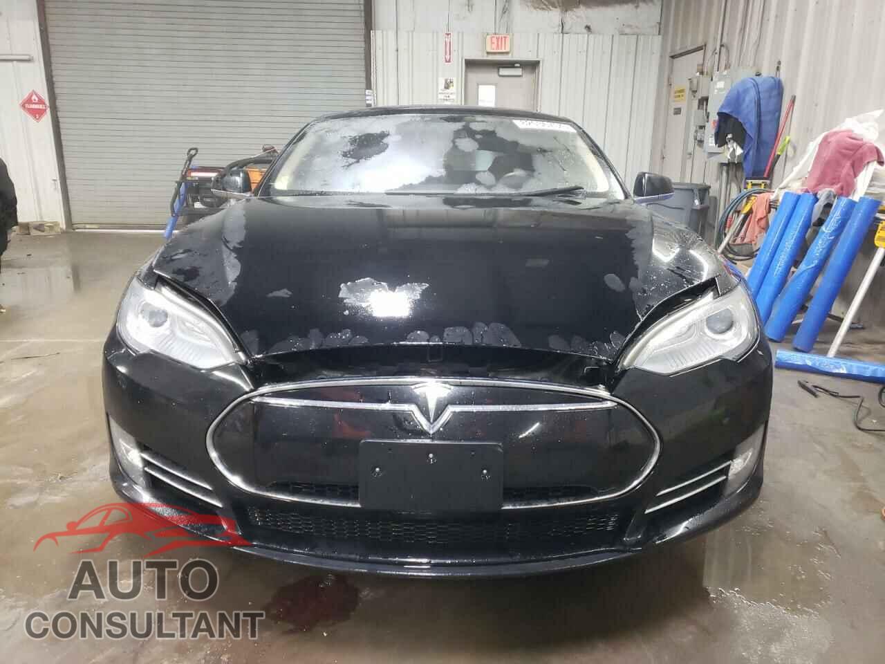 TESLA MODEL S 2013 - 5YJSA1AG6DFP04685