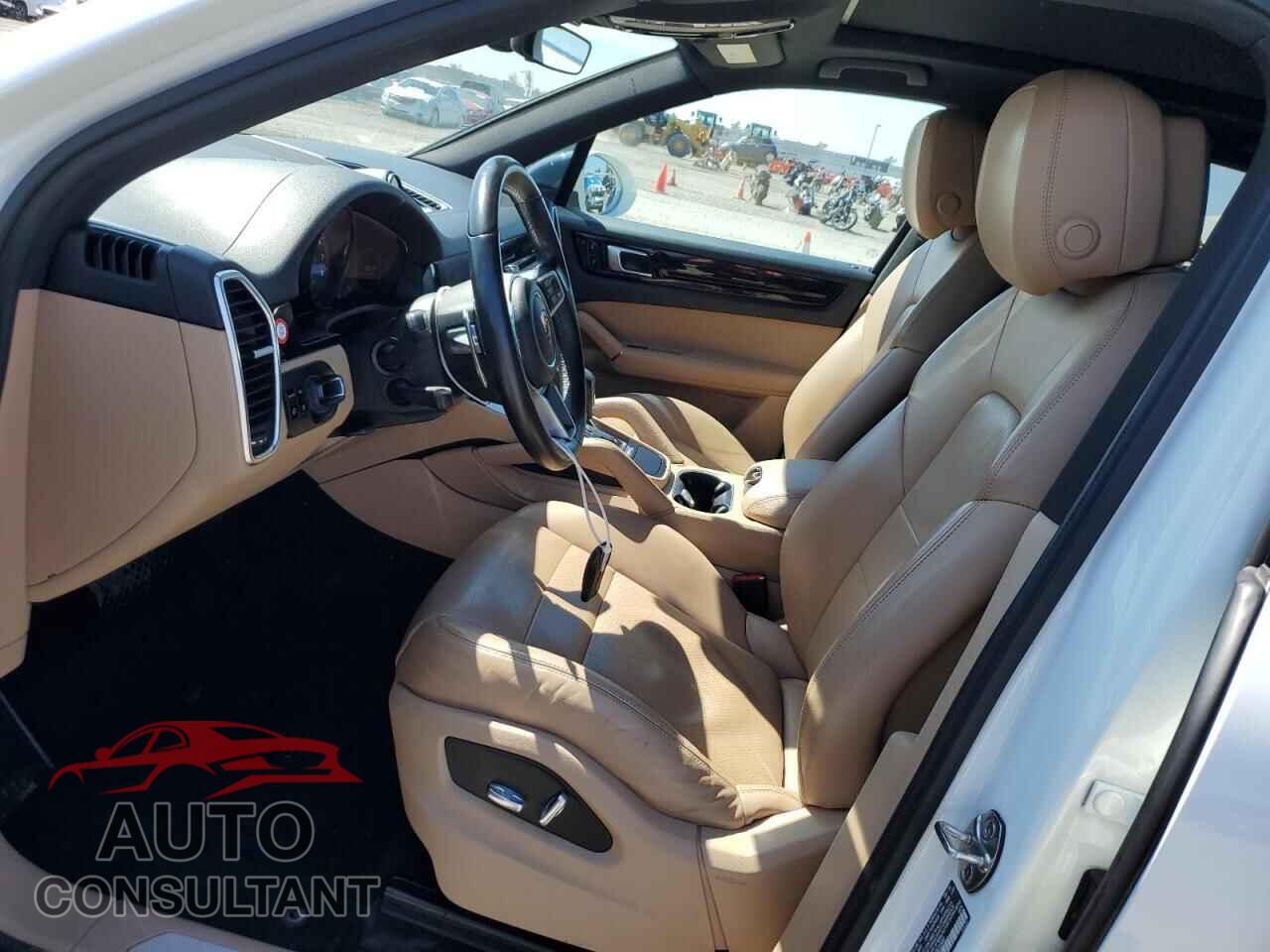 PORSCHE CAYENNE 2019 - WP1AA2AY4KDA03320