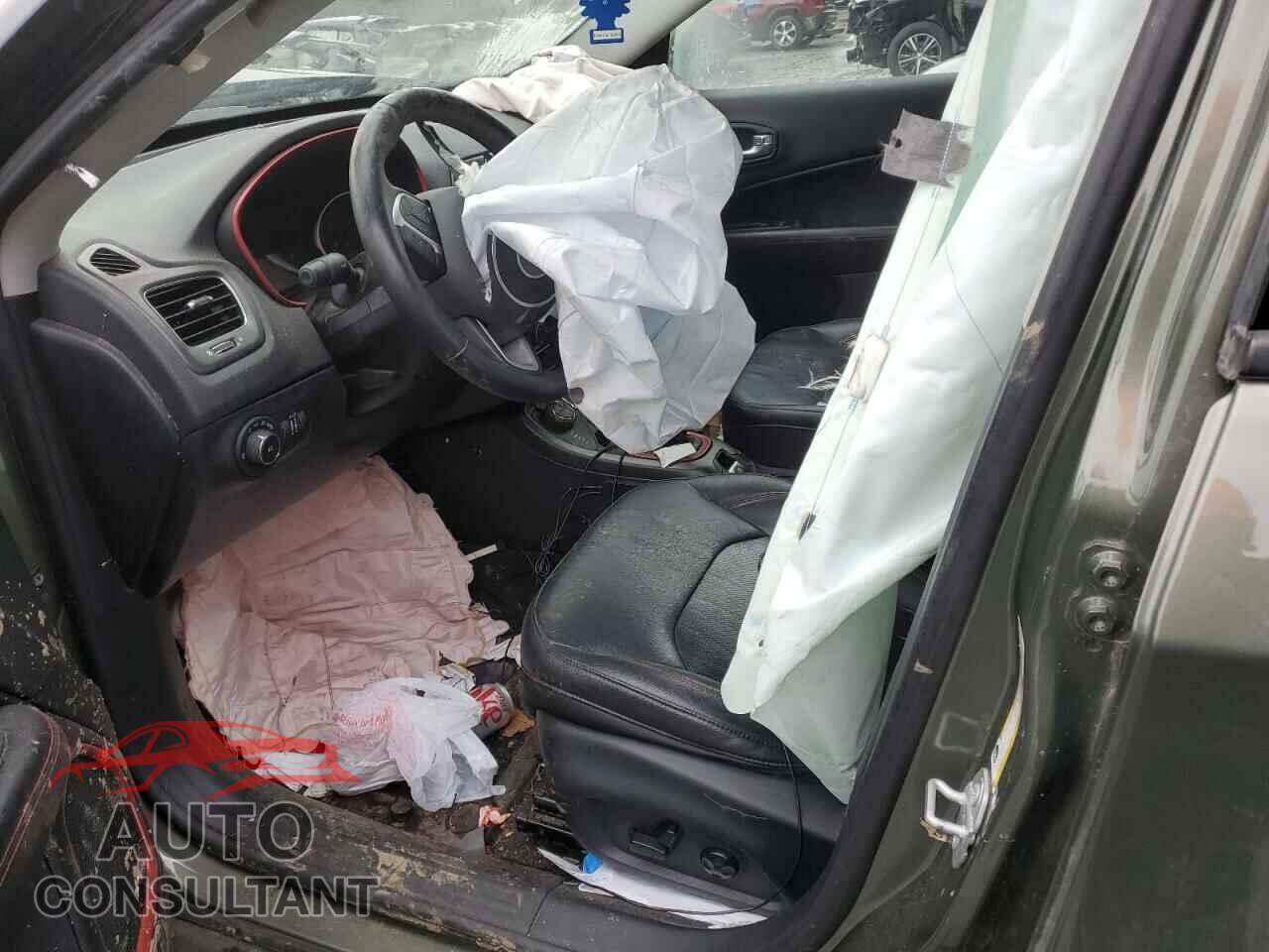 JEEP COMPASS 2018 - 3C4NJDDB5JT249176