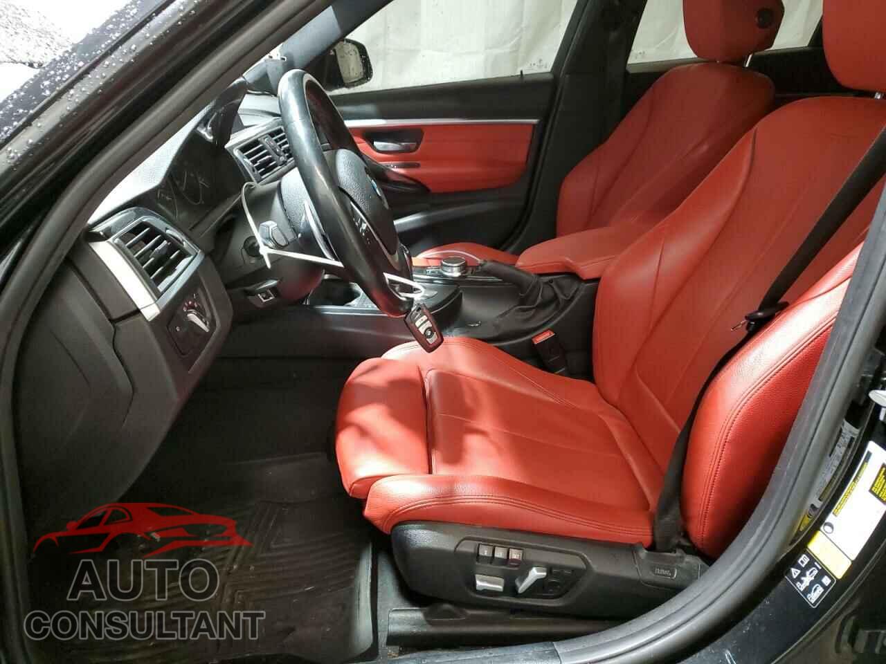 BMW 3 SERIES 2018 - WBA8D9C54JA616442