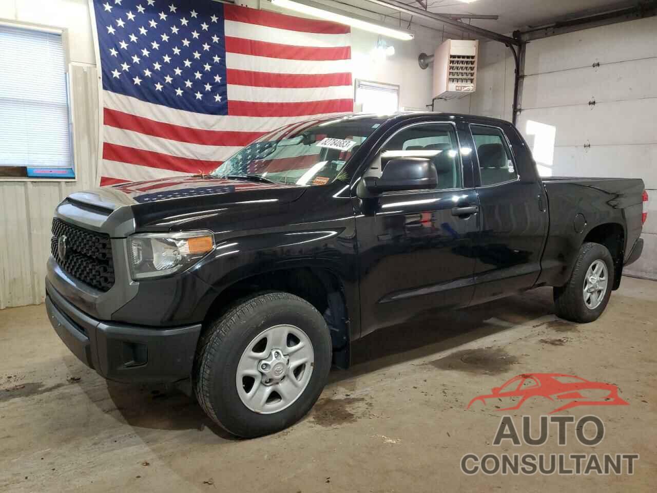 TOYOTA TUNDRA 2018 - 5TFUM5F15JX078687