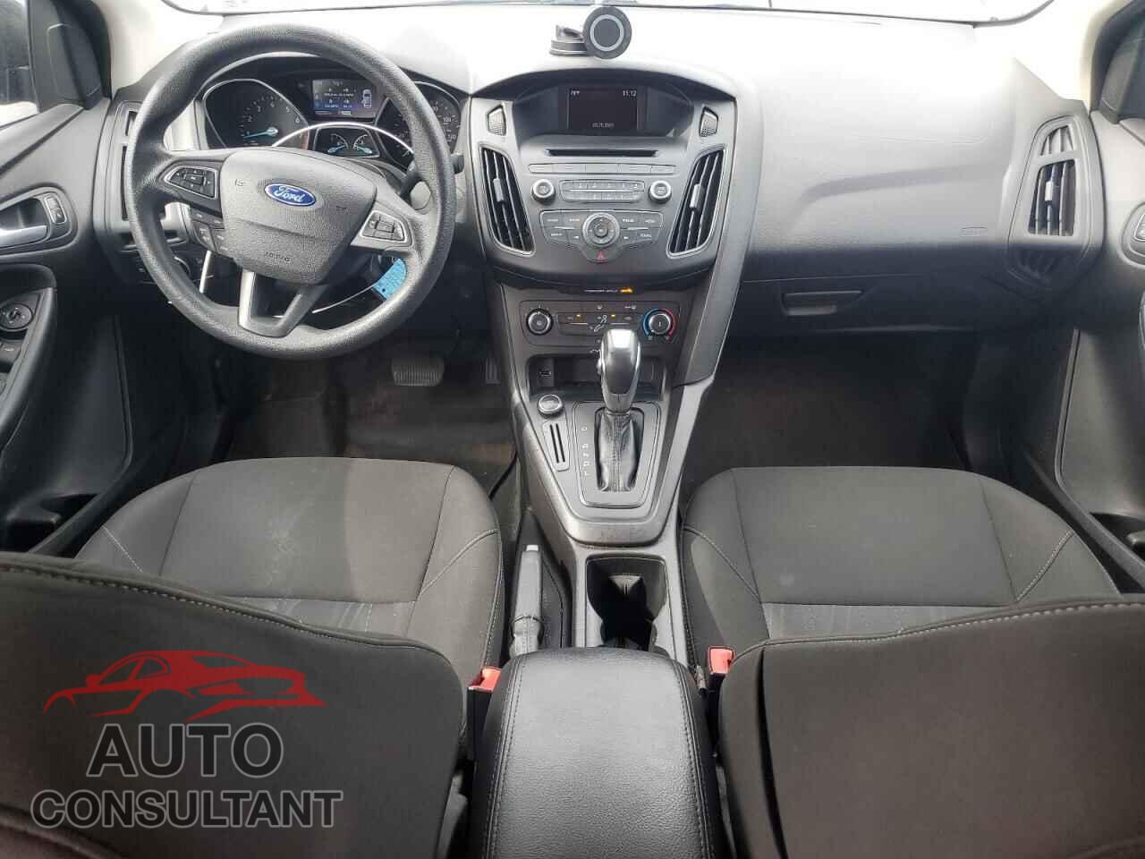 FORD FOCUS 2015 - 1FADP3F20FL272827
