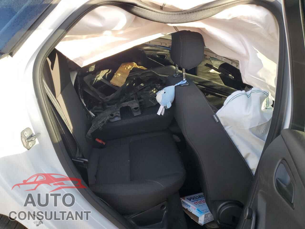 FORD FOCUS 2017 - 1FADP3E26HL293671