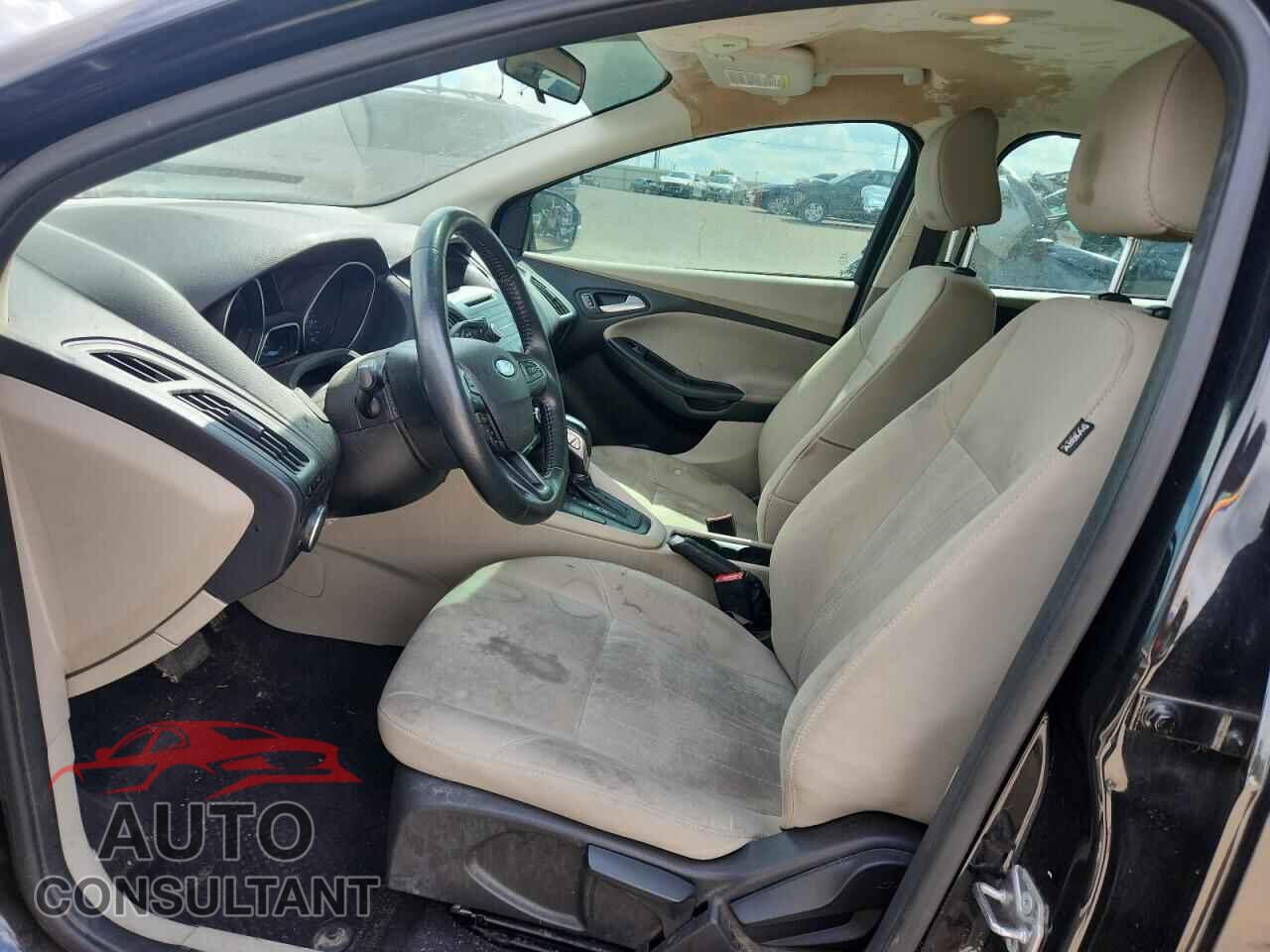 FORD FOCUS 2015 - 1FADP3F23FL374882