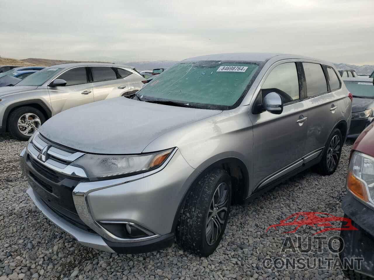 MITSUBISHI OUTLANDER 2018 - JA4AZ3A32JJ003363