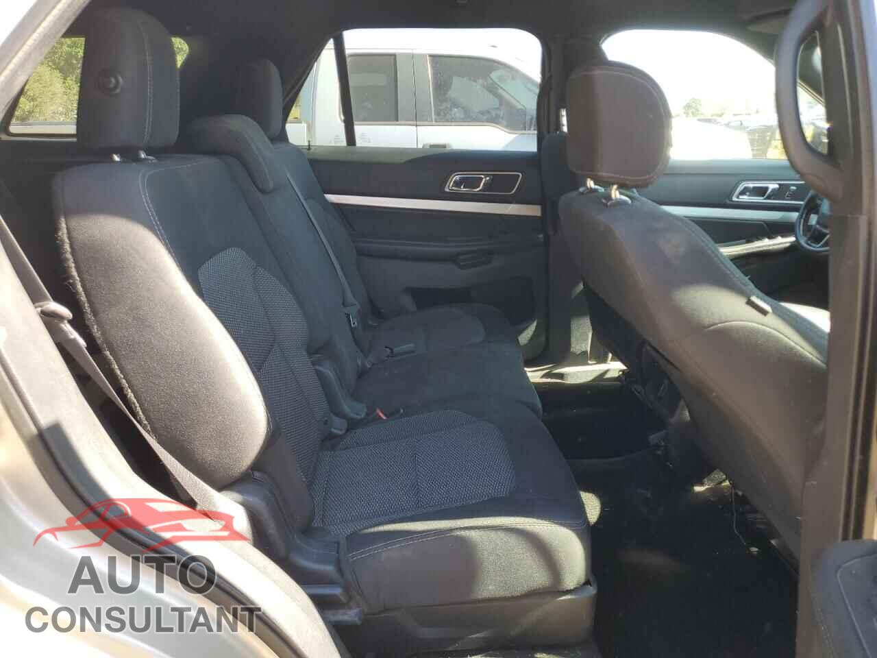 FORD EXPLORER 2017 - 1FM5K7D80HGD02279