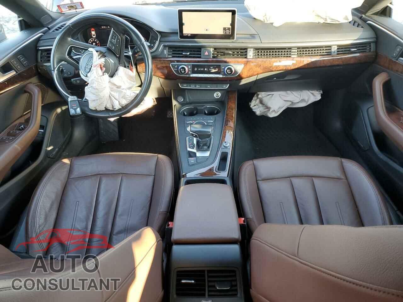 AUDI A5 2018 - WAUBNCF53JA010643