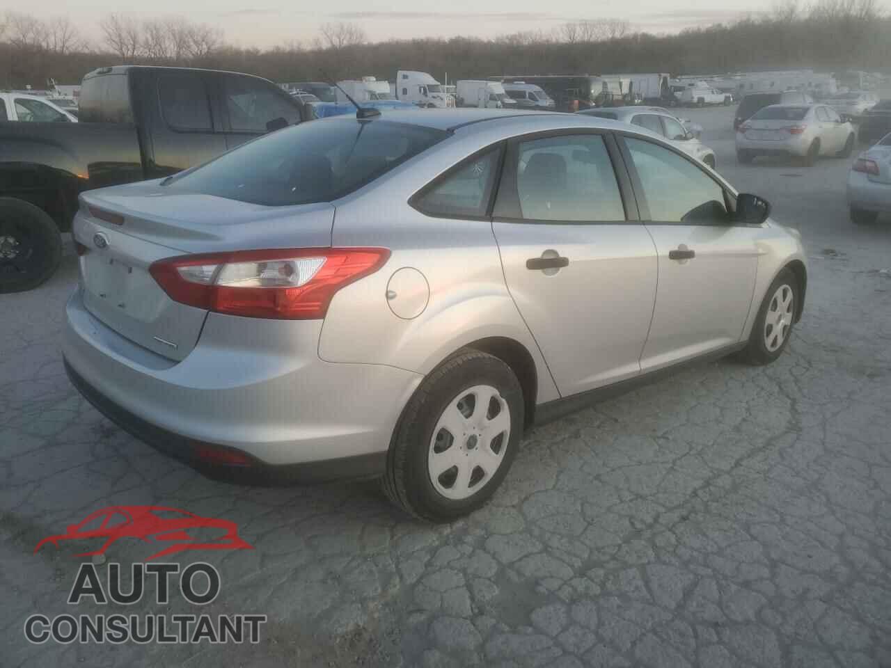 FORD FOCUS 2013 - 1FADP3E21DL221013