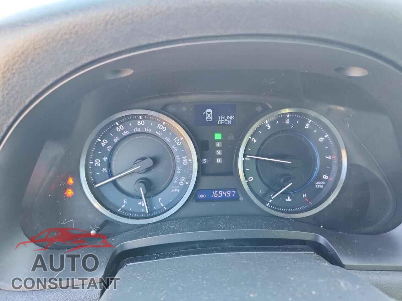 LEXUS IS 2012 - JTHCF5C20C5055365