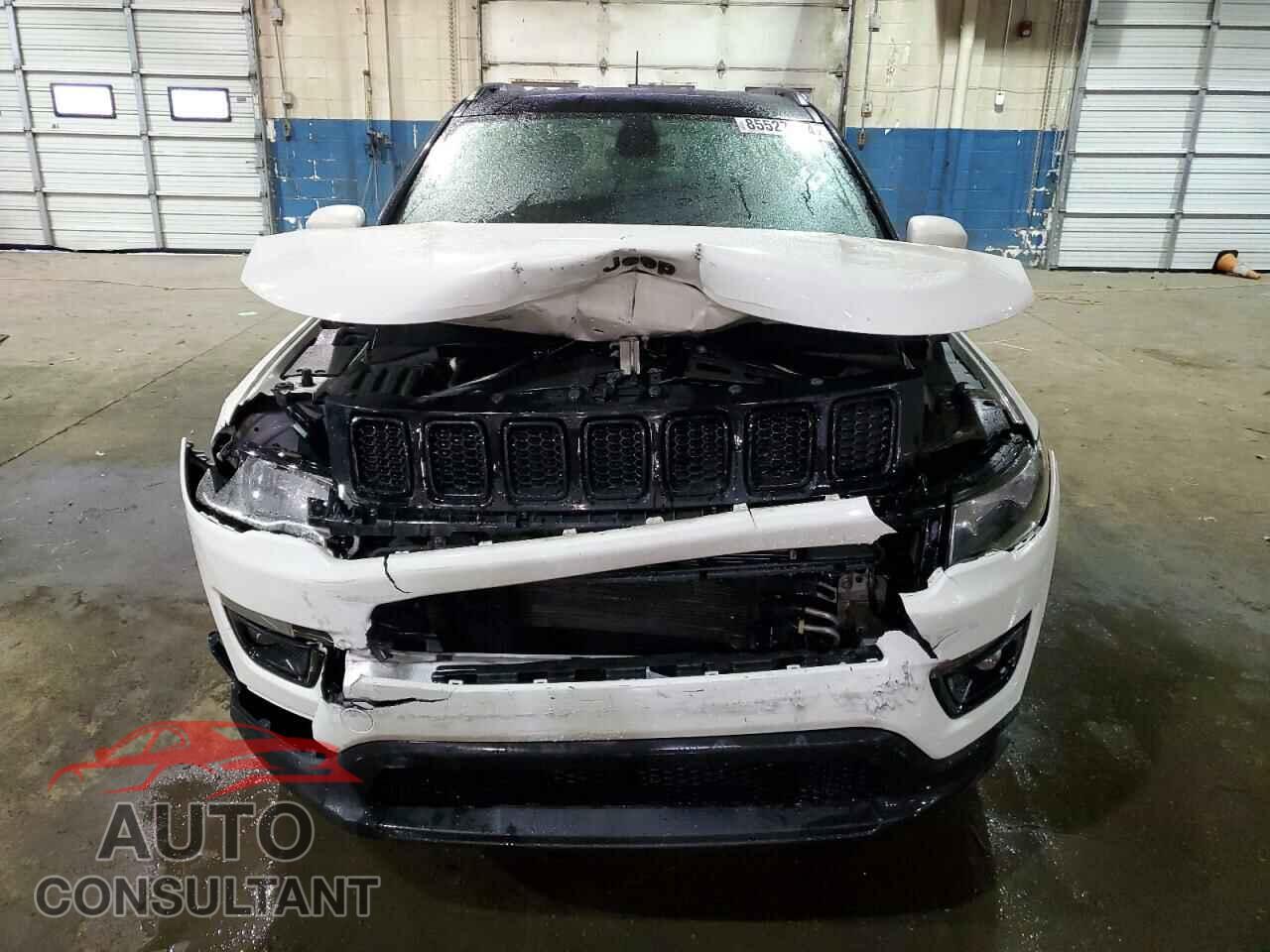 JEEP COMPASS 2018 - 3C4NJDBB0JT298725