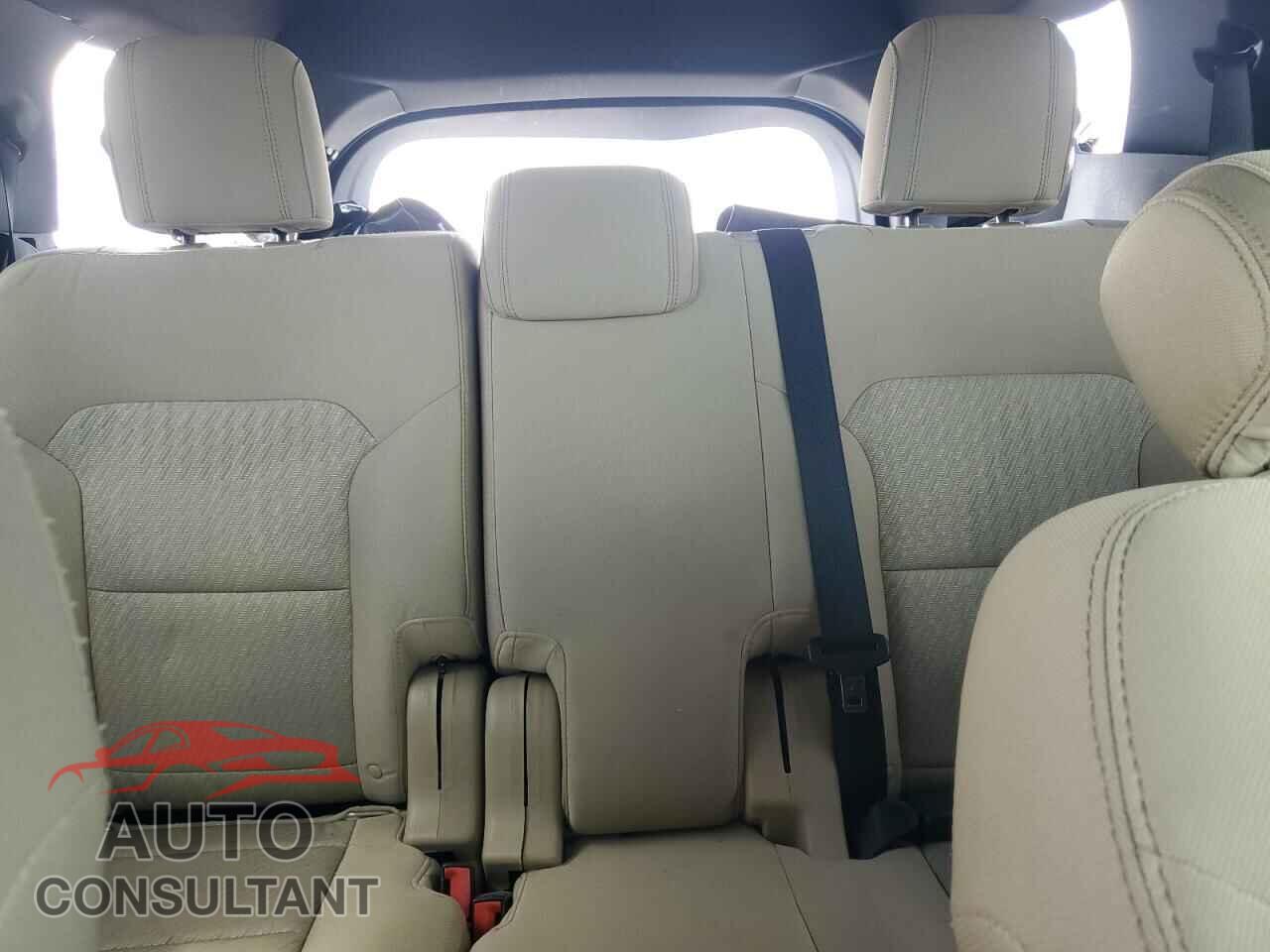 FORD EXPLORER 2017 - 1FM5K7B8XHGE08676