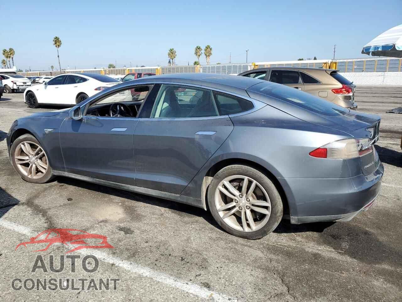 TESLA MODEL S 2013 - 5YJSA1AGXDFP11364
