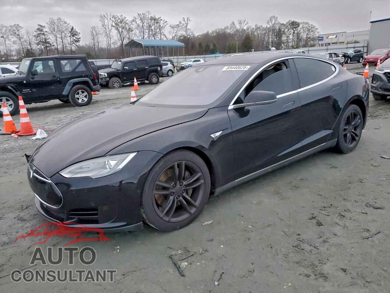 TESLA MODEL S 2015 - 5YJSA1S20FF082722