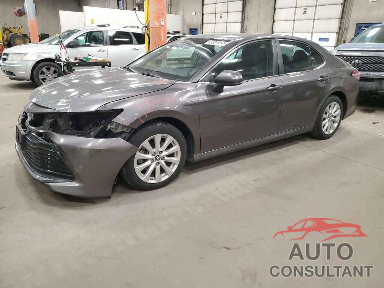 TOYOTA CAMRY 2018 - 4T1B11HK4JU529636