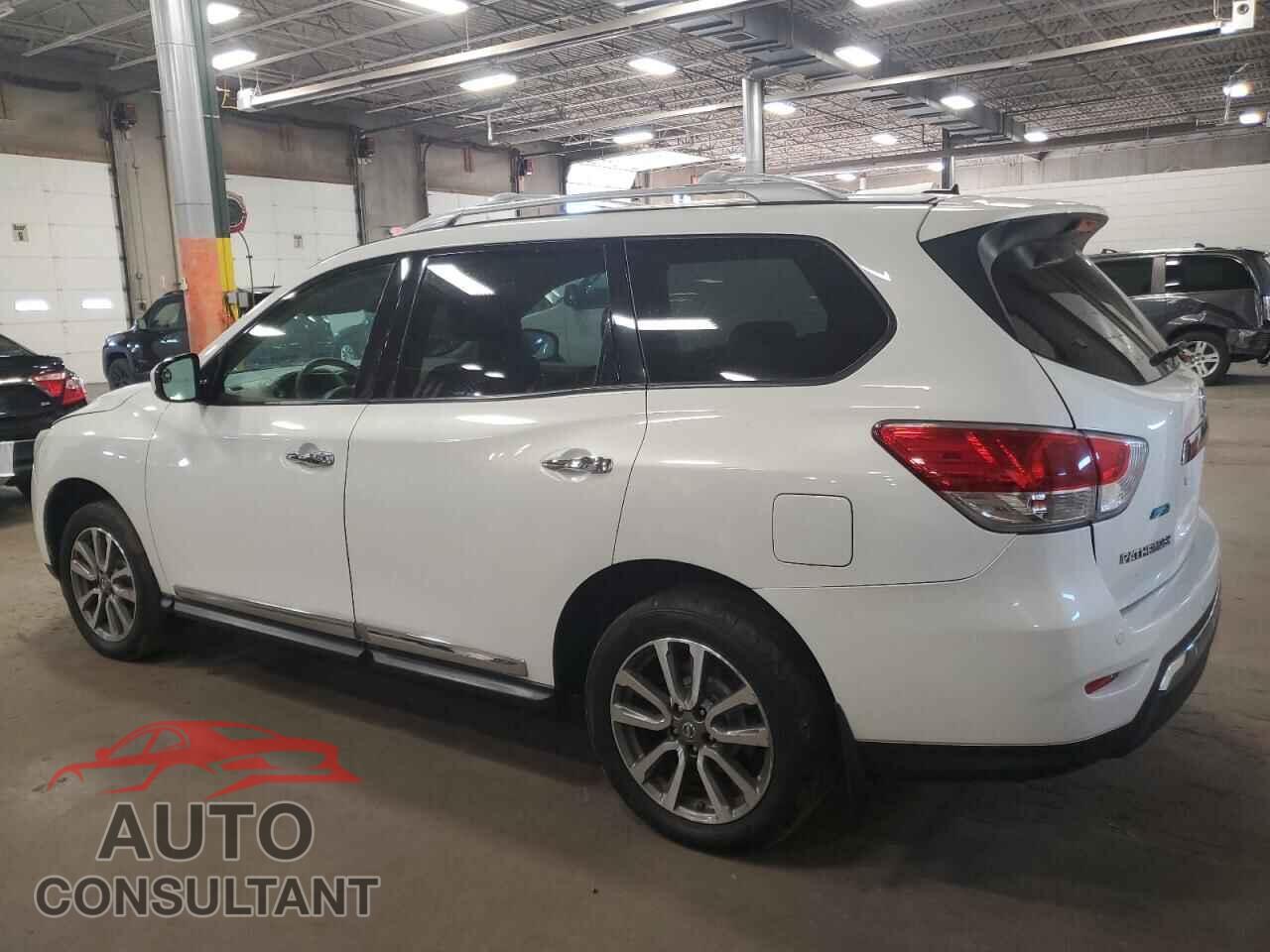 NISSAN PATHFINDER 2013 - 5N1AR2MM1DC664715