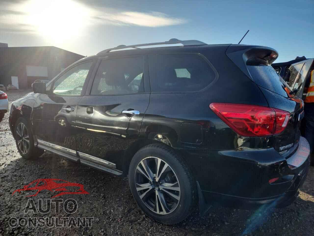 NISSAN PATHFINDER 2018 - 5N1DR2MM3JC618991