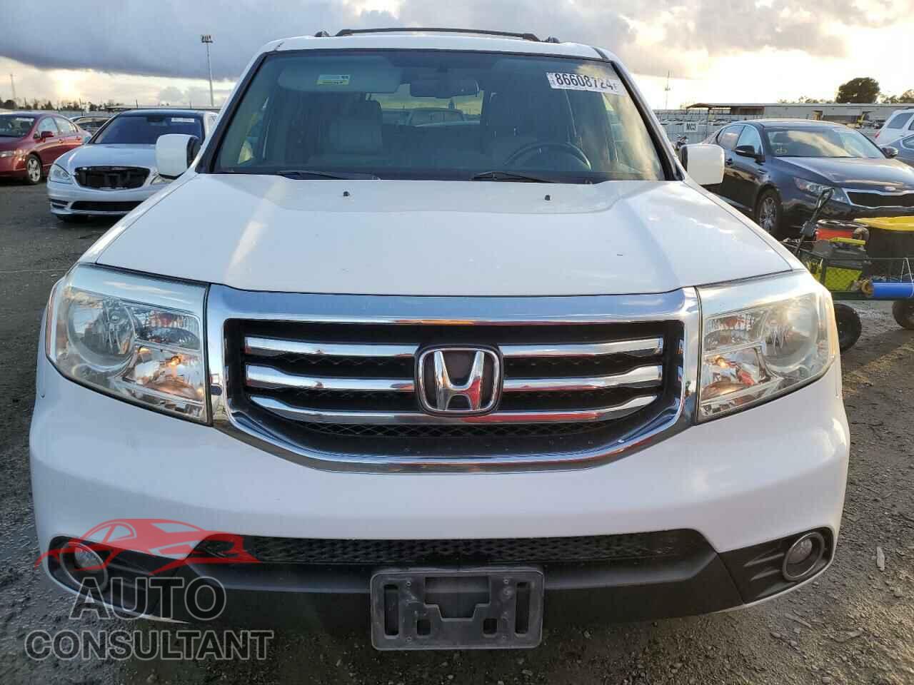 HONDA PILOT 2013 - 5FNYF3H64DB034509