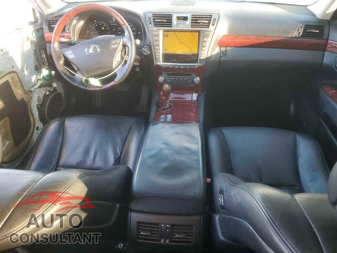 LEXUS LS460 2010 - JTHCL5EF9A5005246