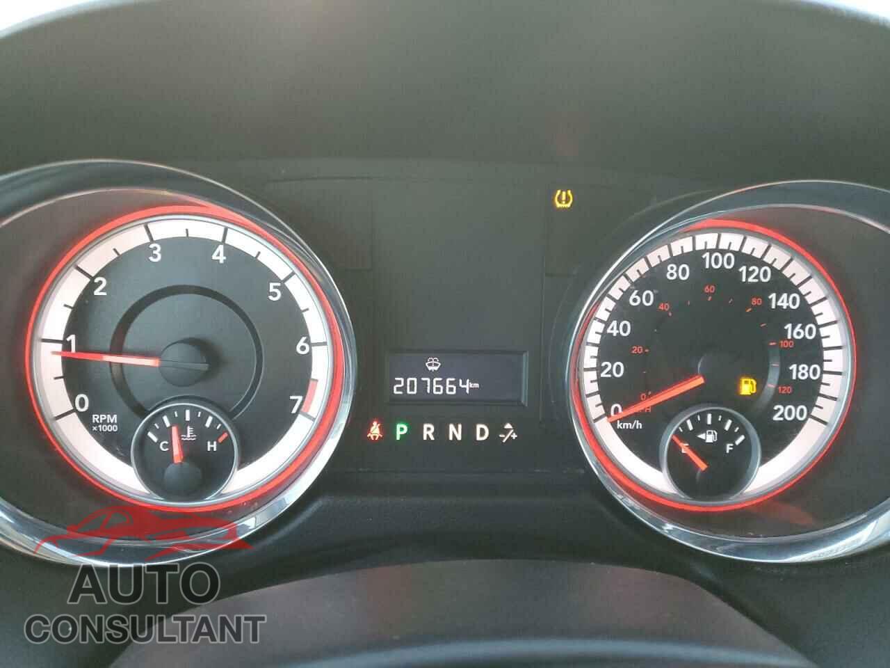 DODGE CARAVAN 2011 - 2D4RN4DG0BR725035