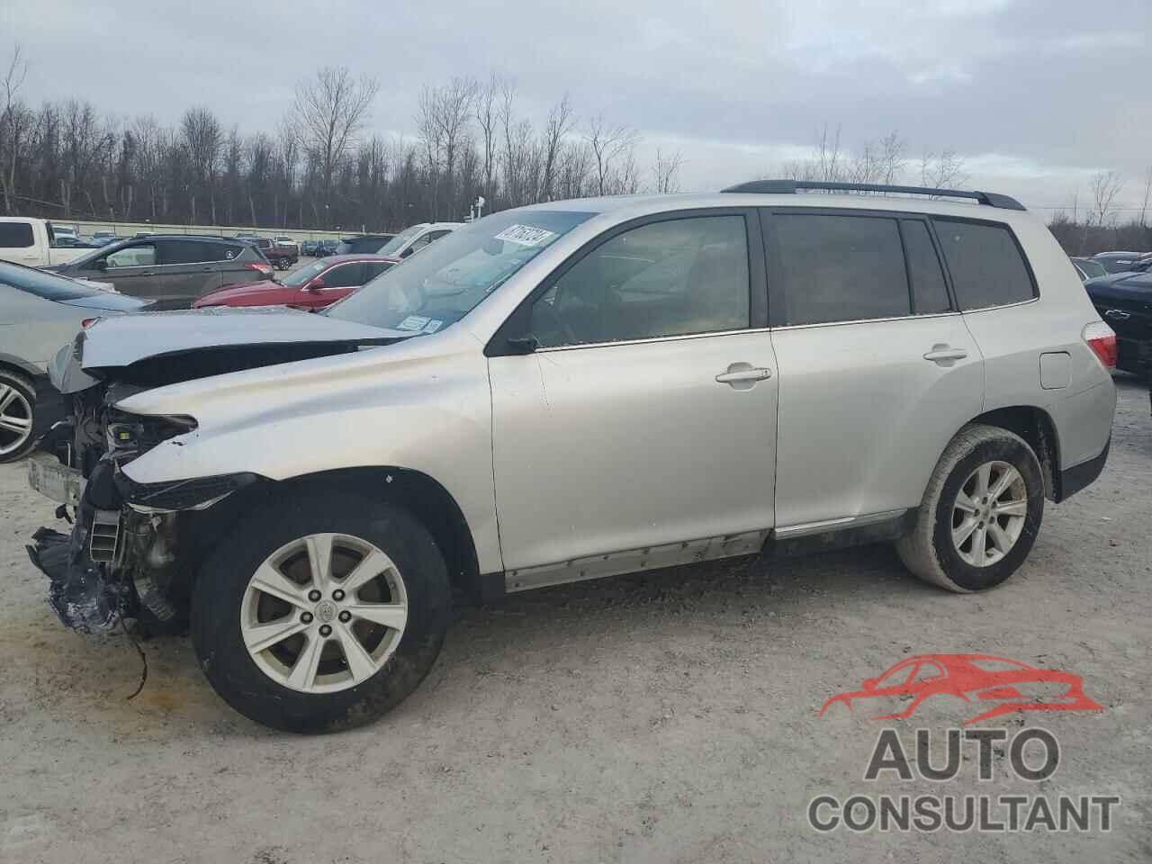 TOYOTA HIGHLANDER 2013 - 5TDBK3EH8DS209895