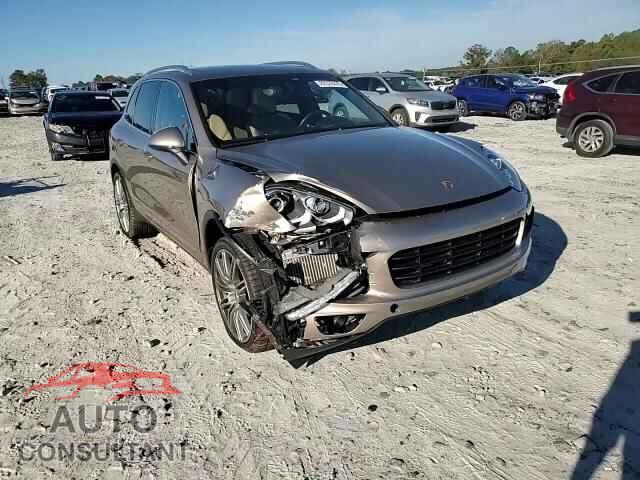 PORSCHE CAYENNE 2017 - WP1AB2A24HLA50189