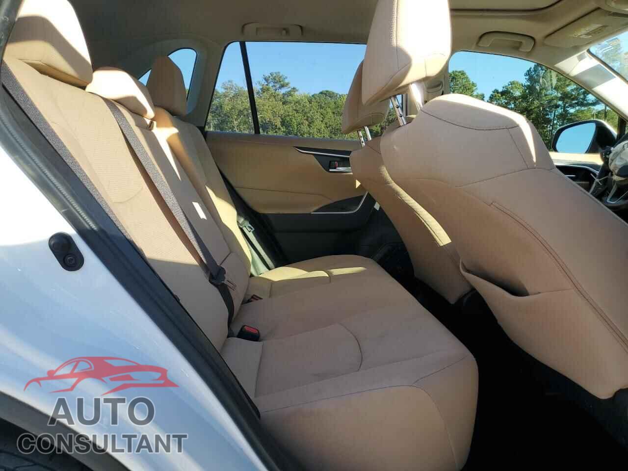 TOYOTA RAV4 2019 - JTMP1RFV4KD008813