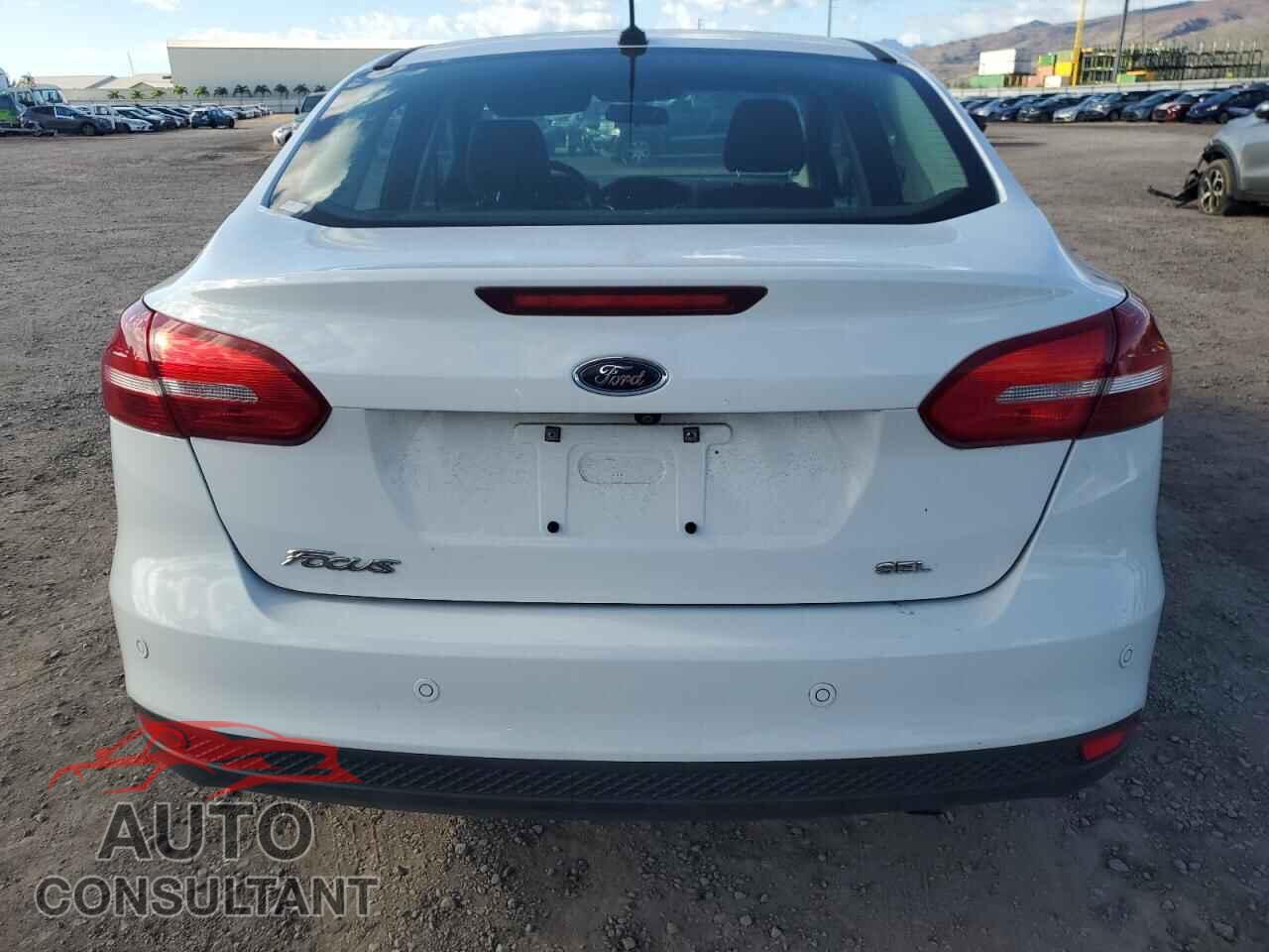 FORD FOCUS 2017 - 1FADP3H26HL272184
