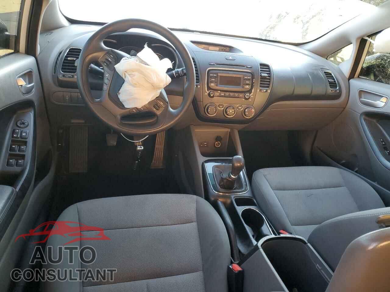KIA FORTE 2017 - 3KPFK4A78HE063583