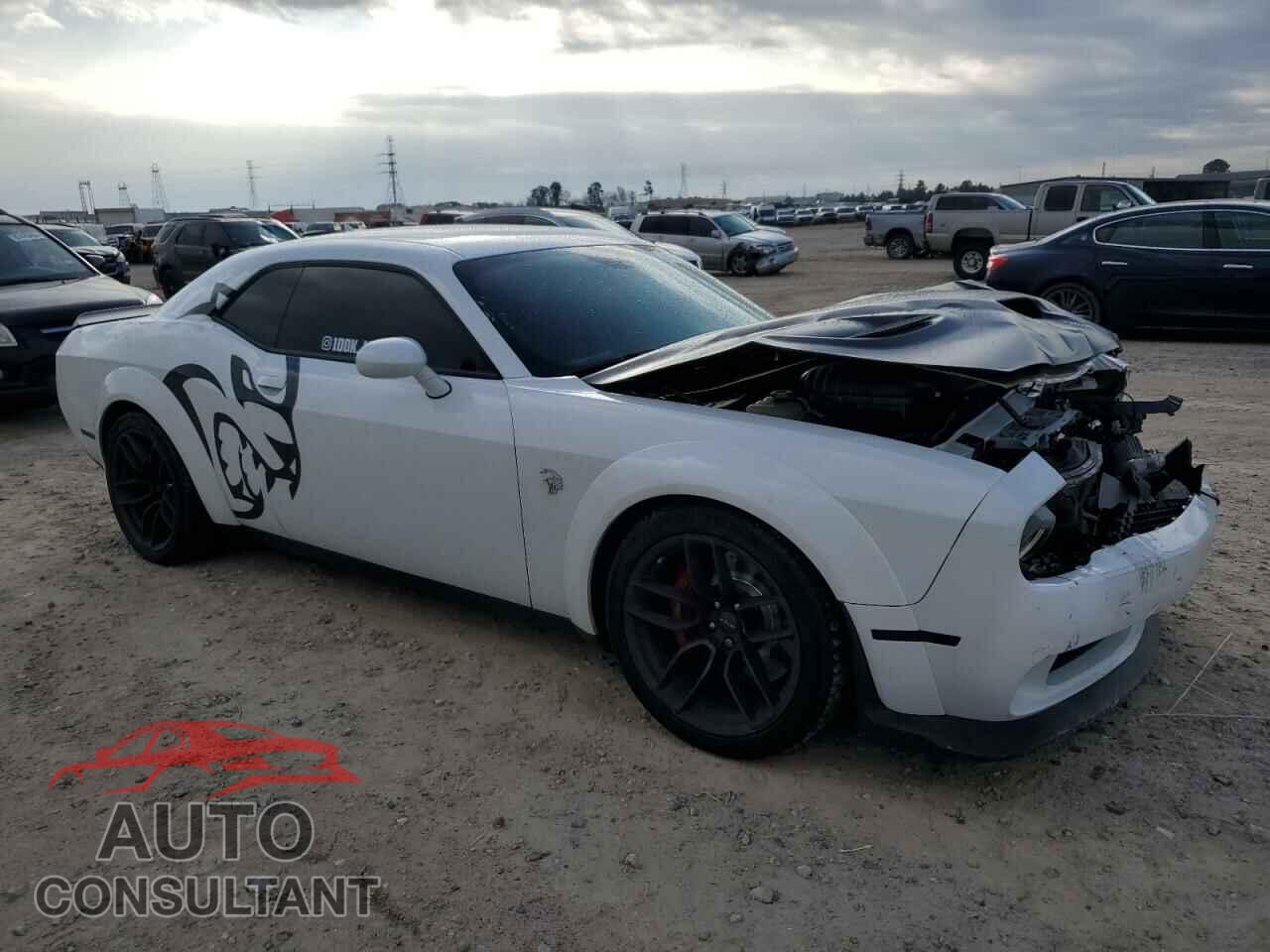 DODGE CHALLENGER 2018 - 2C3CDZC90JH143192