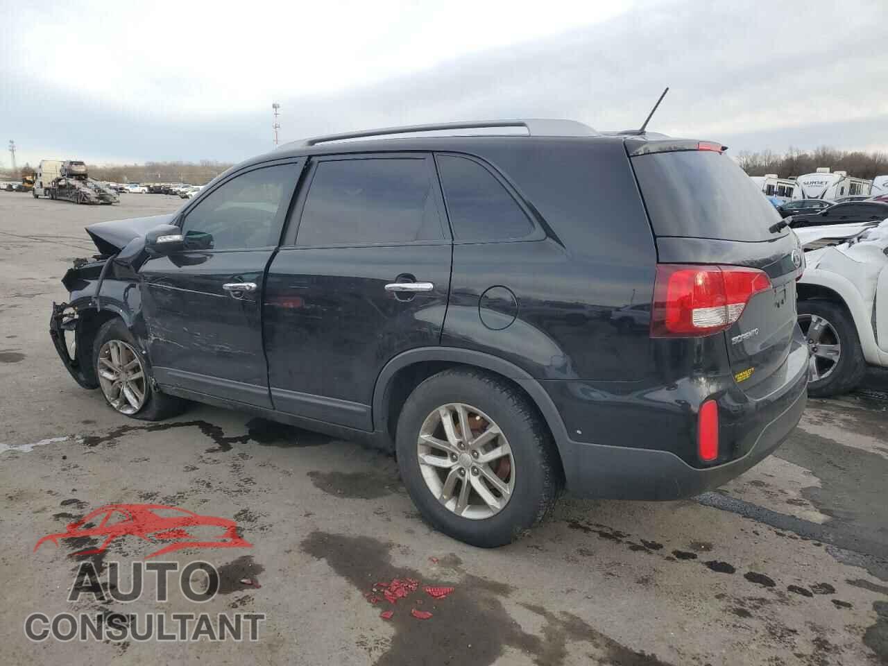 KIA SORENTO 2015 - 5XYKT4A66FG620249