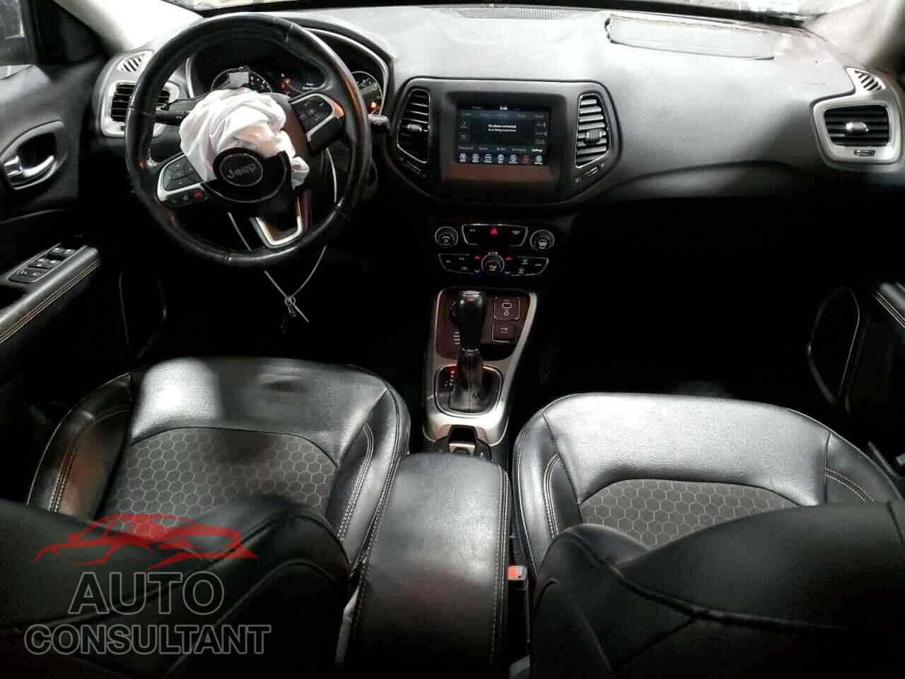JEEP COMPASS 2020 - 3C4NJDBB2LT104943