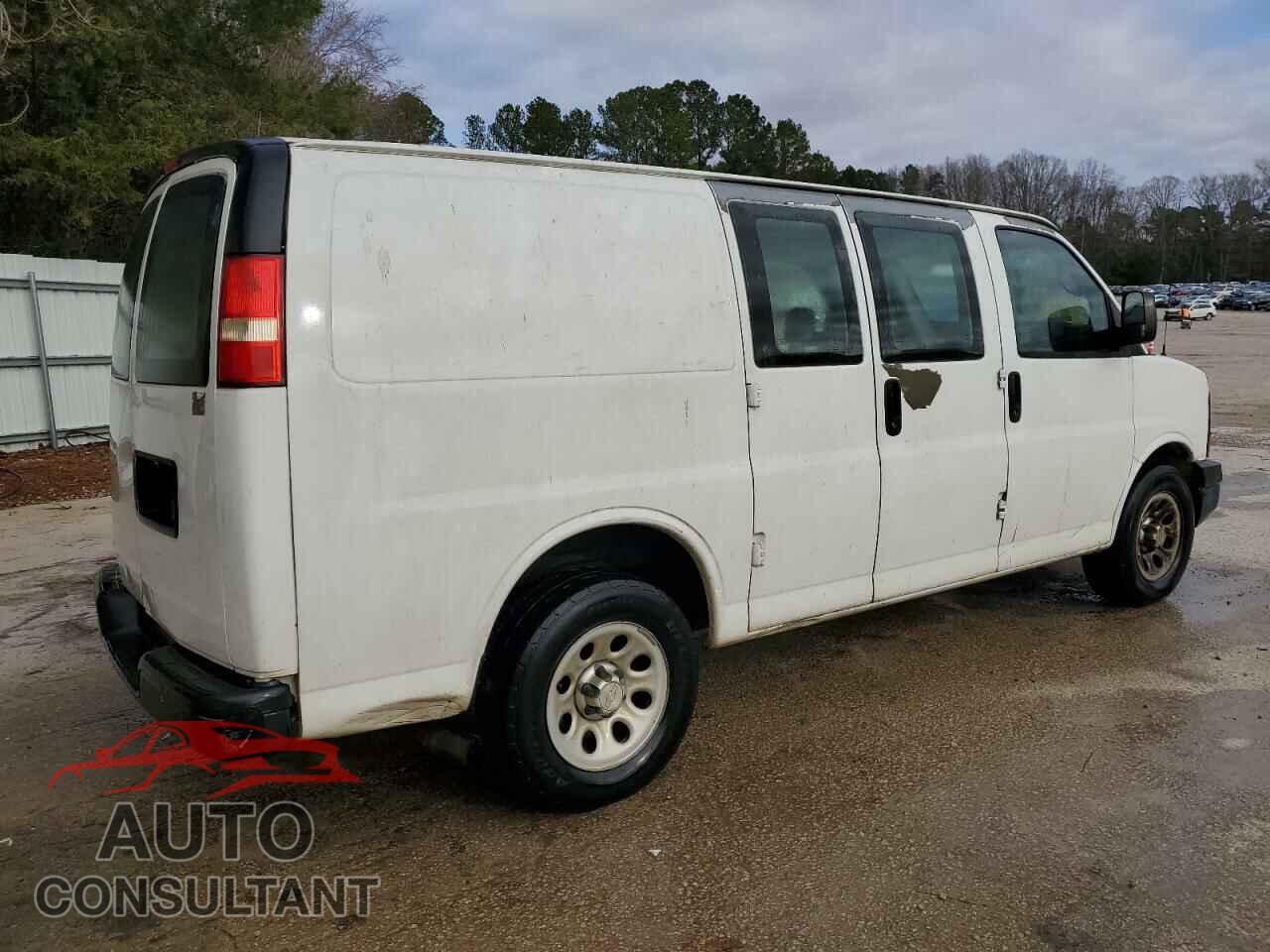 CHEVROLET EXPRESS 2011 - 1GCSGAFX8B1134475