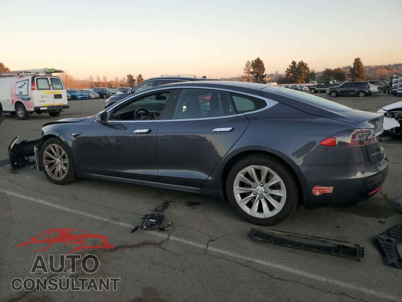 TESLA MODEL S 2017 - 5YJSA1E26HF186629