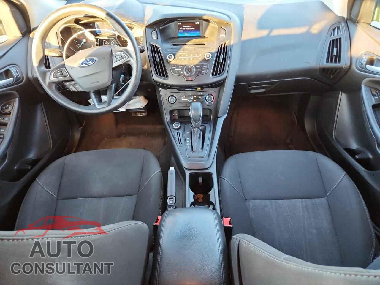 FORD FOCUS 2017 - 1FADP3K20HL217948