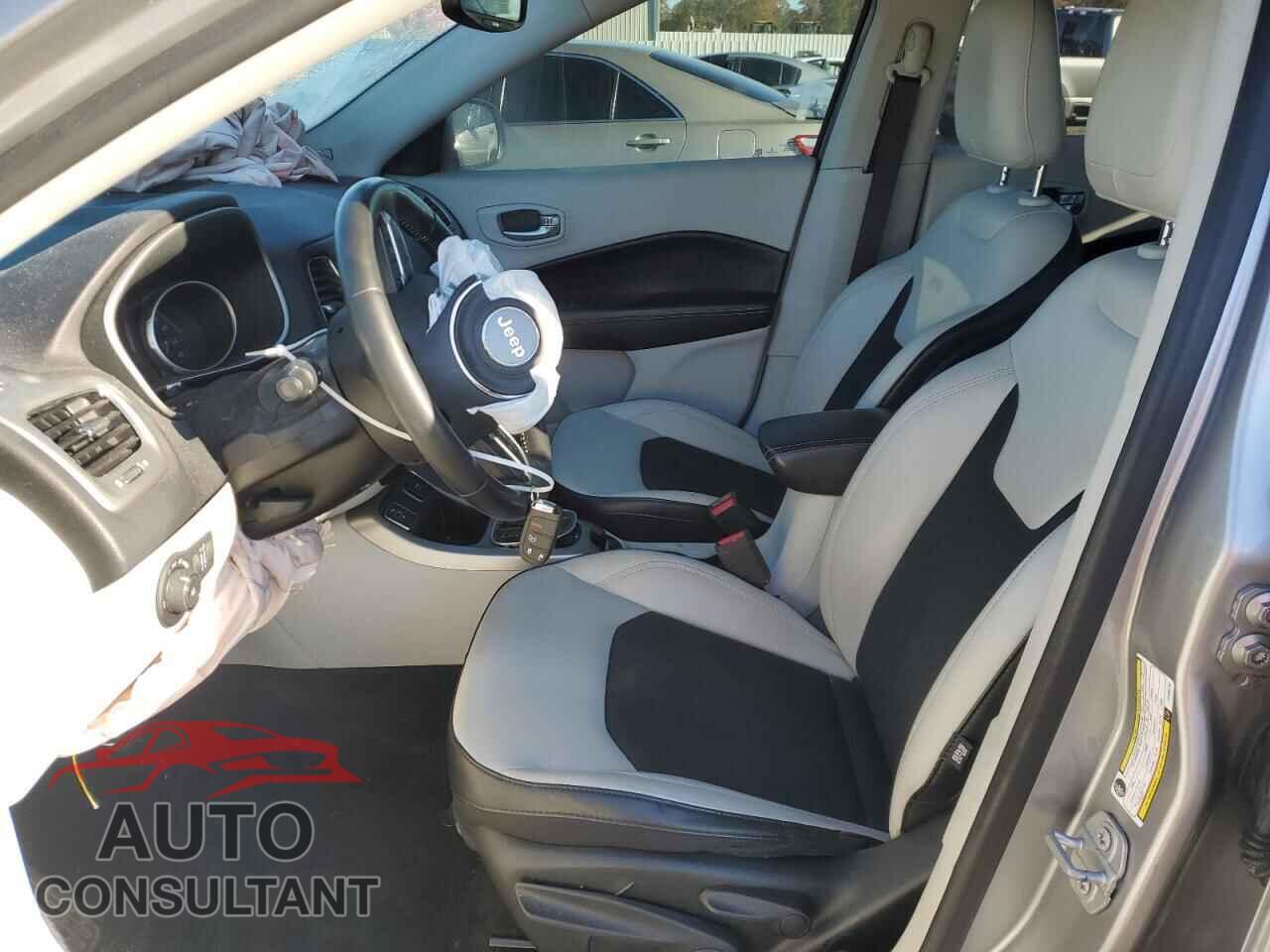 JEEP COMPASS 2018 - 3C4NJCBB7JT488418