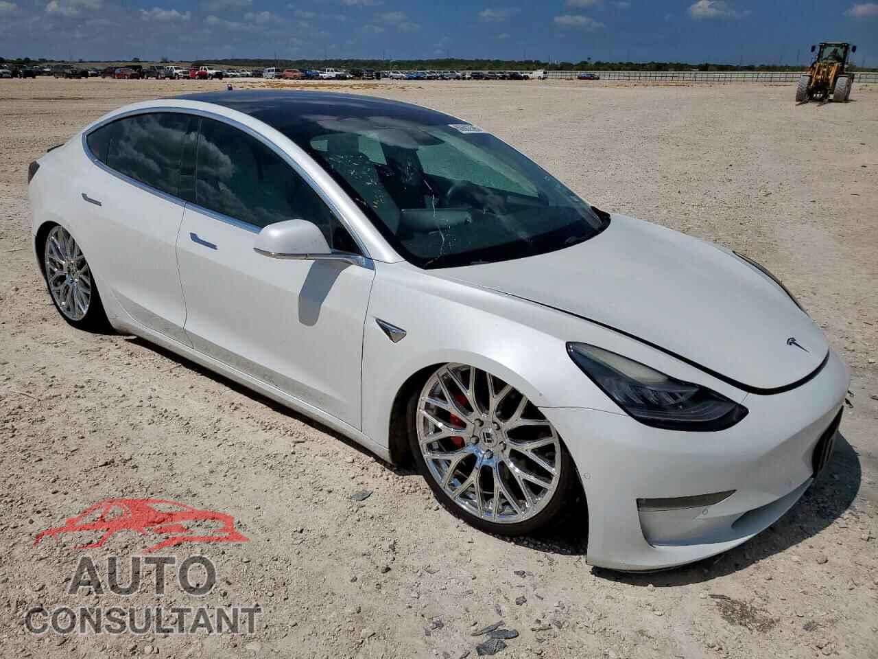 TESLA MODEL 3 2019 - 5YJ3E1EB9KF454993