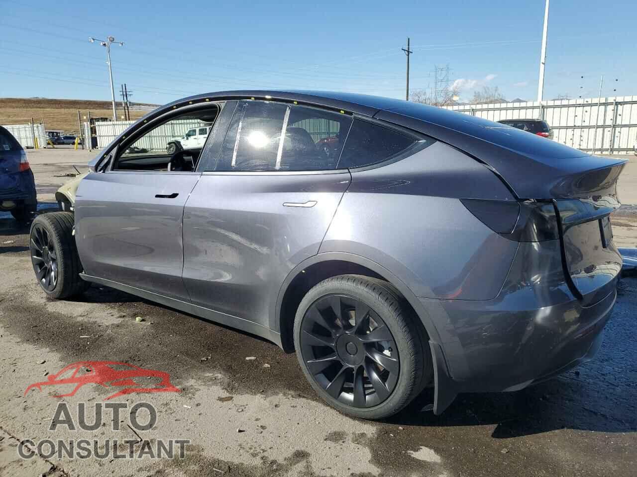TESLA MODEL Y 2023 - 7SAYGDEEXPF792277