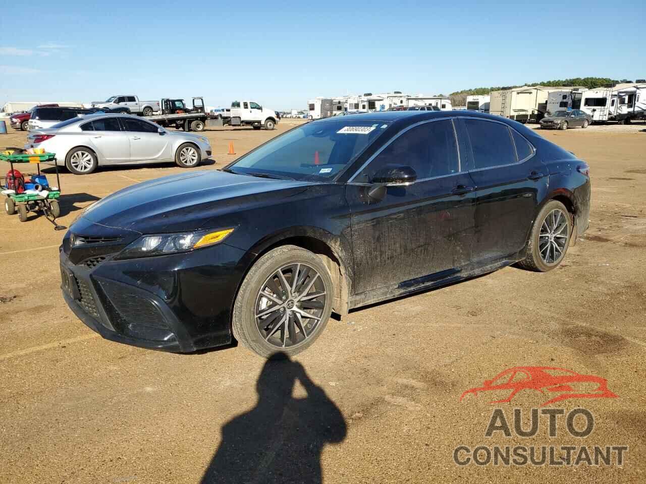 TOYOTA CAMRY 2023 - 4T1G11AK3PU780530